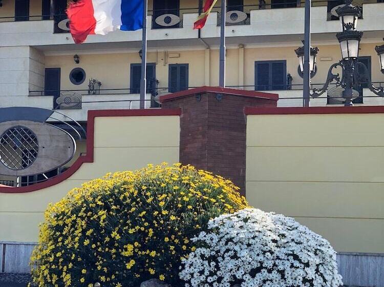 בית מלון כפרי Smeraldo