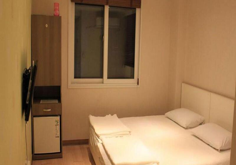 Pensiune Moon Sun Guesthouse