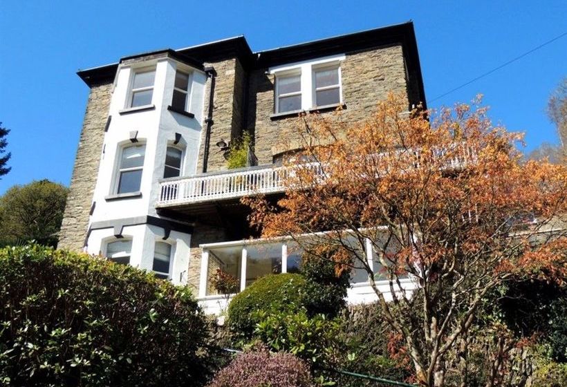 פנסיון Woodlands Guesthouse