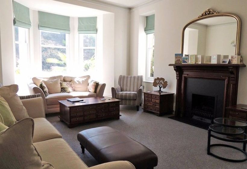 פנסיון Woodlands Guesthouse