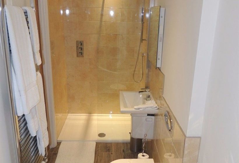 פנסיון Woodlands Guesthouse