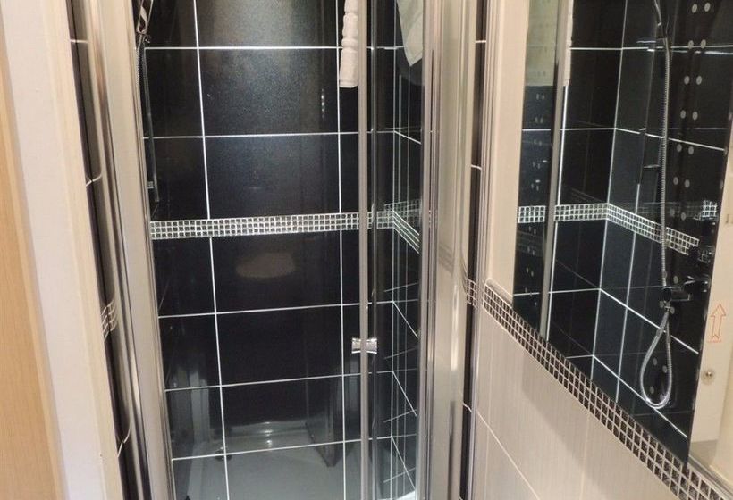 פנסיון Woodlands Guesthouse