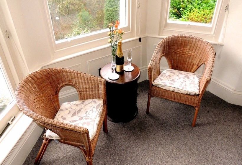 פנסיון Woodlands Guesthouse