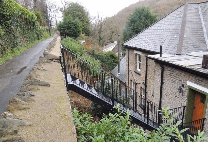 פנסיון Woodlands Guesthouse