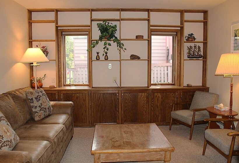 Shadow Mountain Lodge