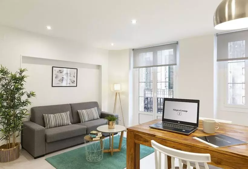 Sitges Group Blue&white