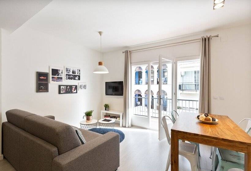 Sitges Group Blue&white