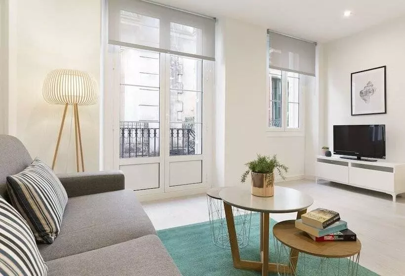 Sitges Group Blue&white