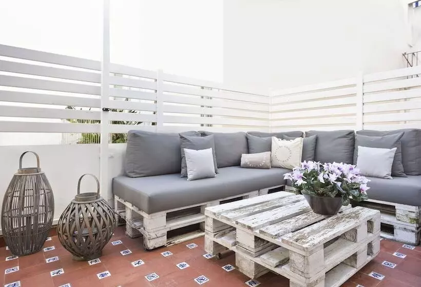 Sitges Group Blue&white