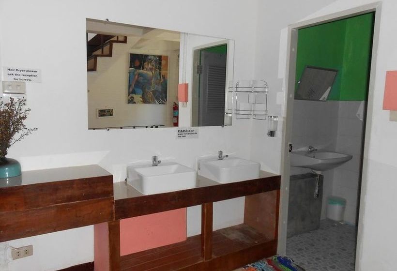 The Living Place 1  Hostel