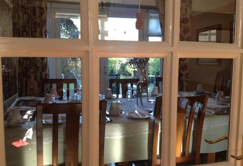 住宿加早餐 Annandale House