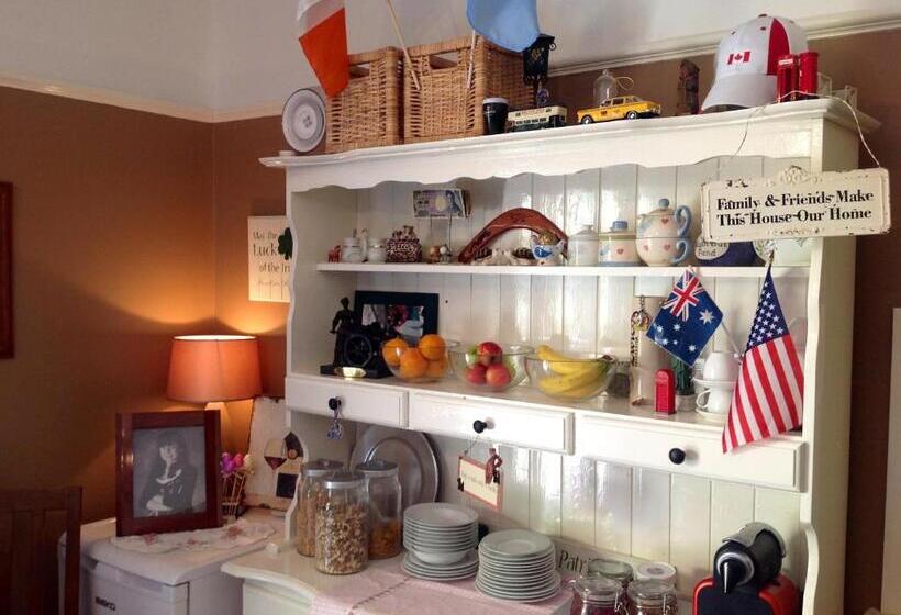 住宿加早餐 Annandale House