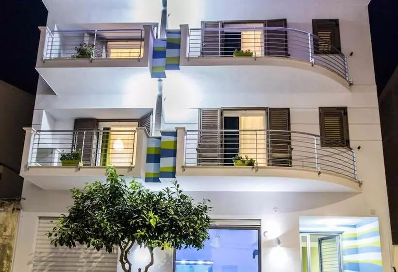 ベッドアンドブレックファースト Stanze Del Mare