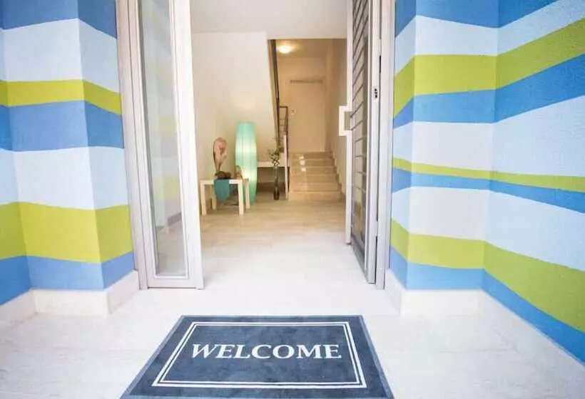 ベッドアンドブレックファースト Stanze Del Mare