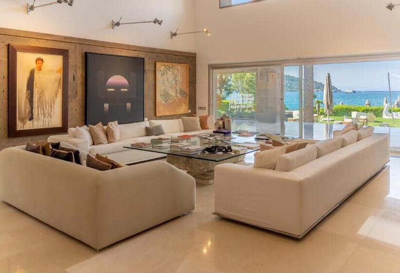 Casa Dell Arte Hotel Of Arts & Leisure