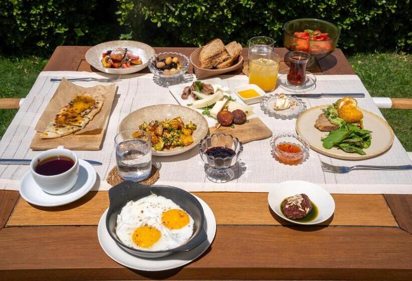 Casa Dell Arte Hotel Of Arts & Leisure