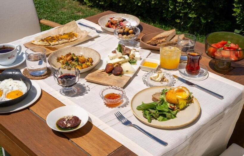 Casa Dell Arte Hotel Of Arts & Leisure