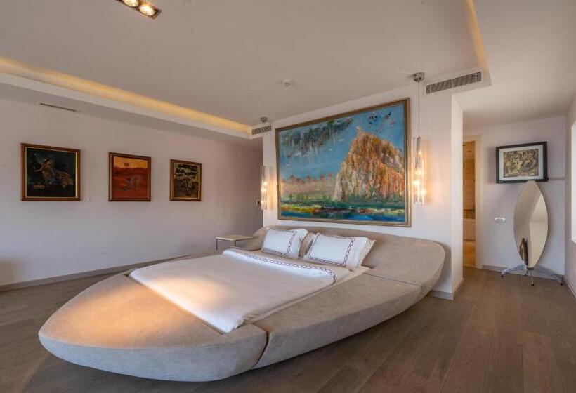 Casa Dell Arte Hotel Of Arts & Leisure