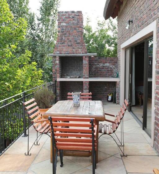 Отель 19th Hole Golf Villa Bed And Breakfast