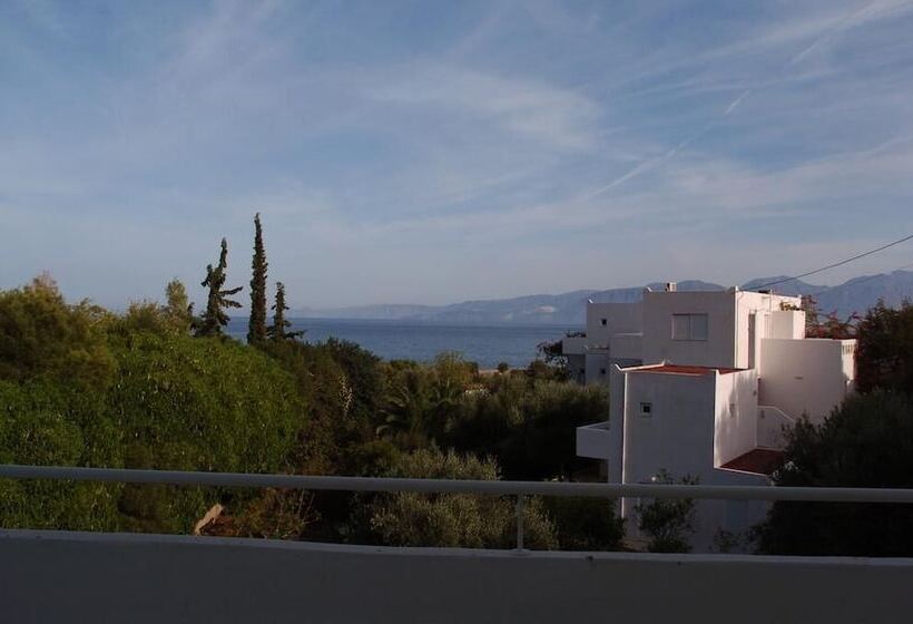 בית מלון כפרי Creta Star