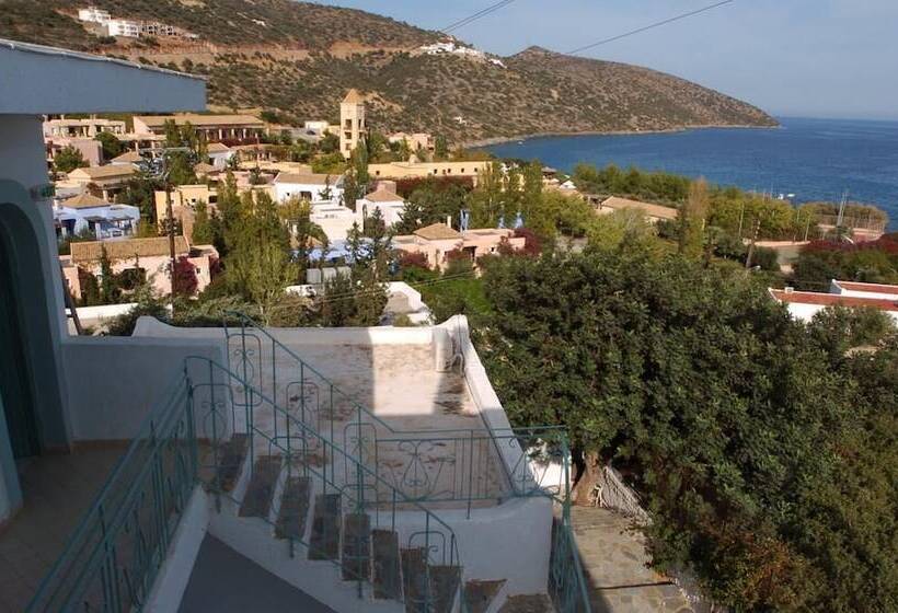 בית מלון כפרי Creta Star