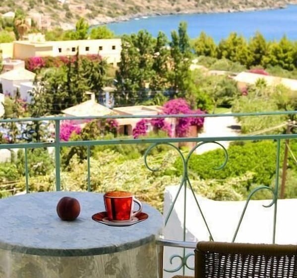 בית מלון כפרי Creta Star