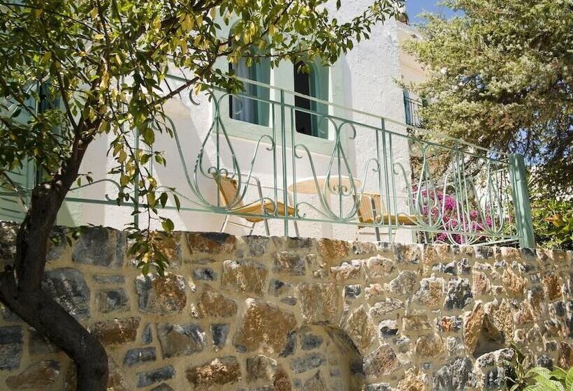 בית מלון כפרי Creta Star