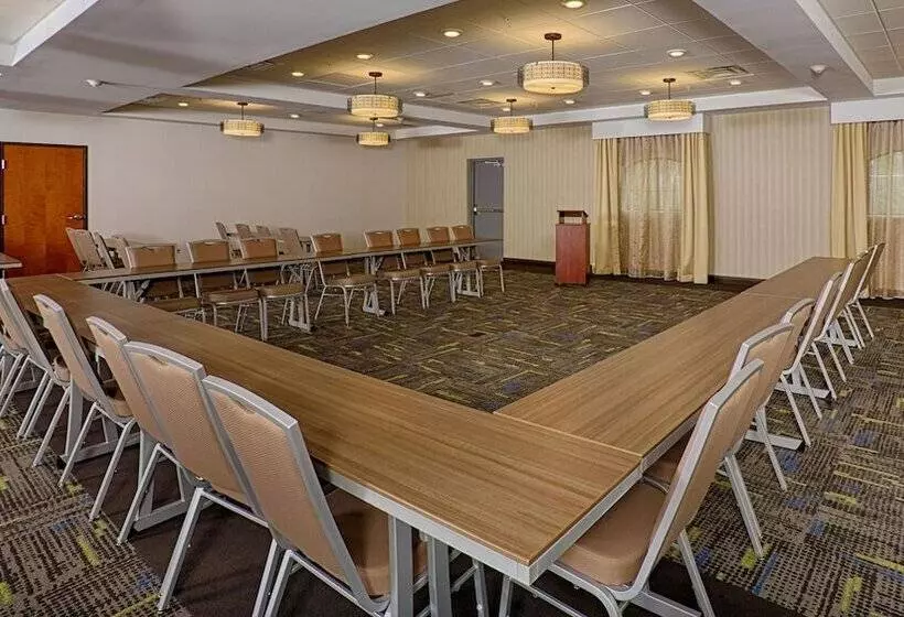 Hotelli Holiday Inn Express Bordentown   Trenton South, An Ihg