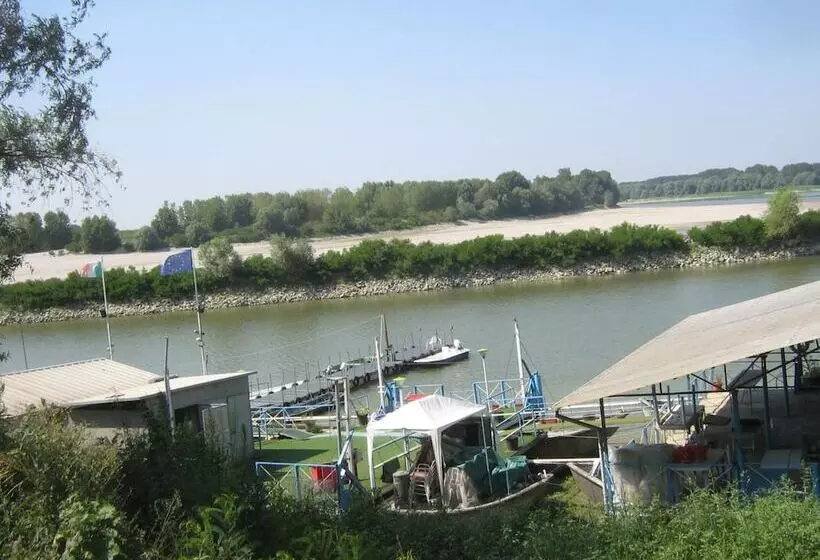 Hotelli Hostiliae Ciminiera