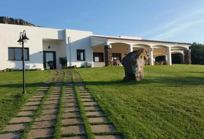 ホテル La Fattoria