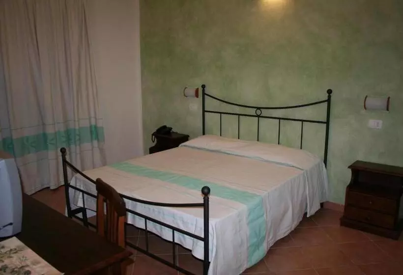 ホテル La Fattoria