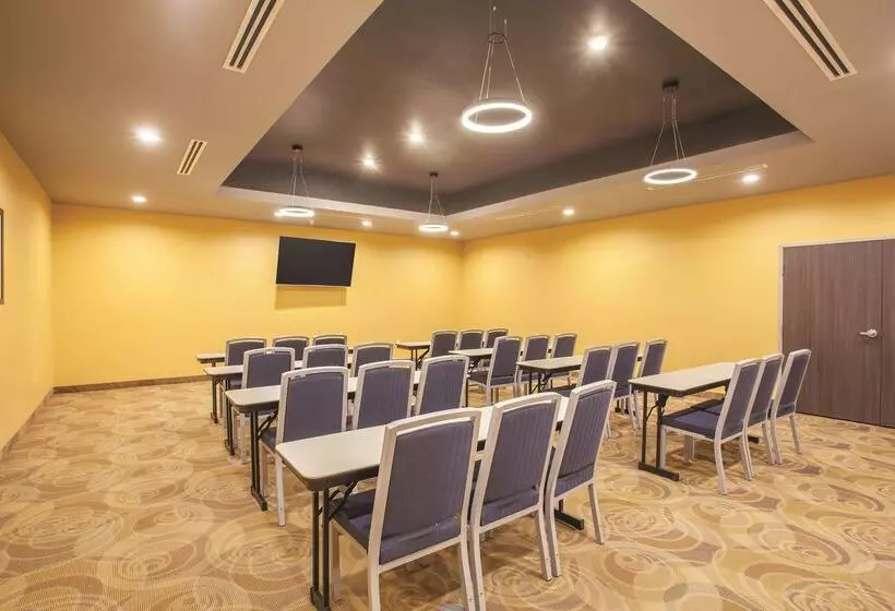 Hotelli La Quinta By Wyndham Morgan Hill San Jose South