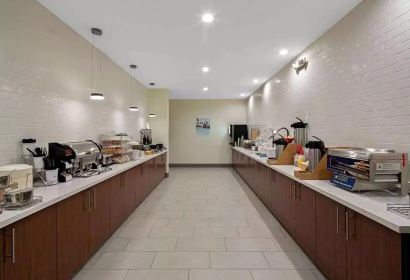 Hotelli La Quinta By Wyndham Morgan Hill San Jose South