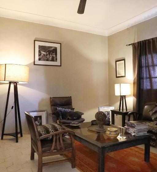 فندق Le Petit Hôtel Du Flouka