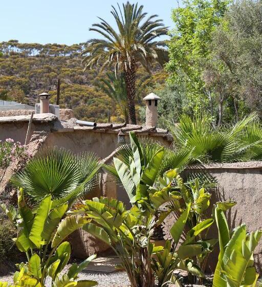 فندق Le Petit Hôtel Du Flouka