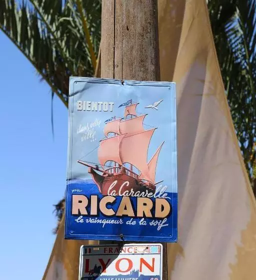 Hotelli Le Petit Hôtel Du Flouka