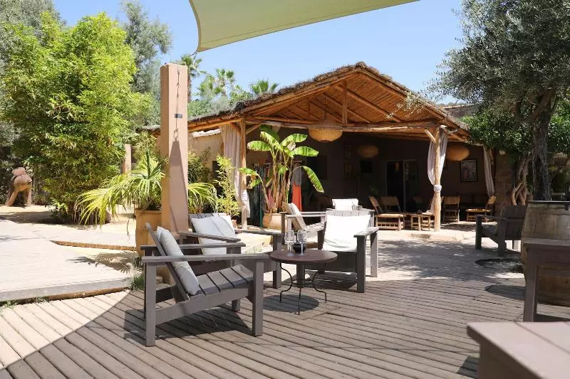 Hotelli Le Petit Hôtel Du Flouka