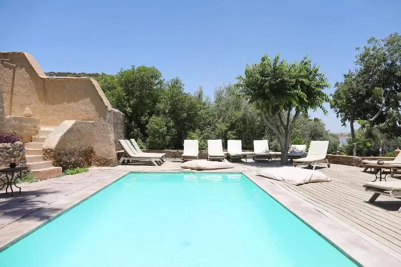 ホテル Le Petit Hôtel Du Flouka