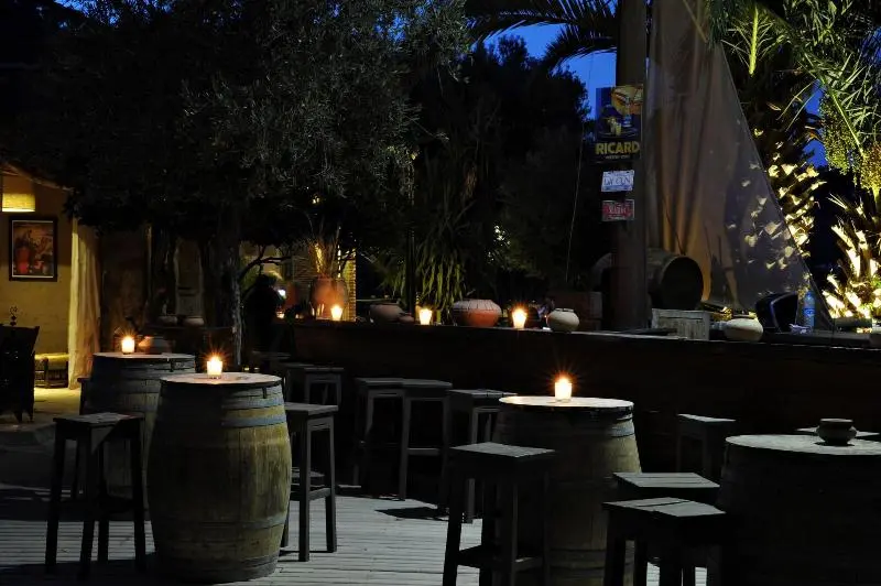 ホテル Le Petit Hôtel Du Flouka