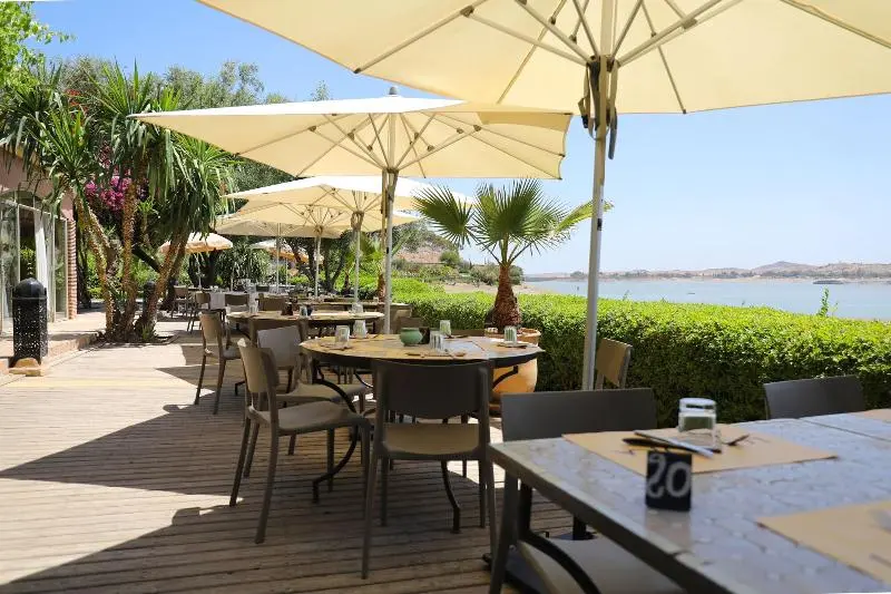 ホテル Le Petit Hôtel Du Flouka