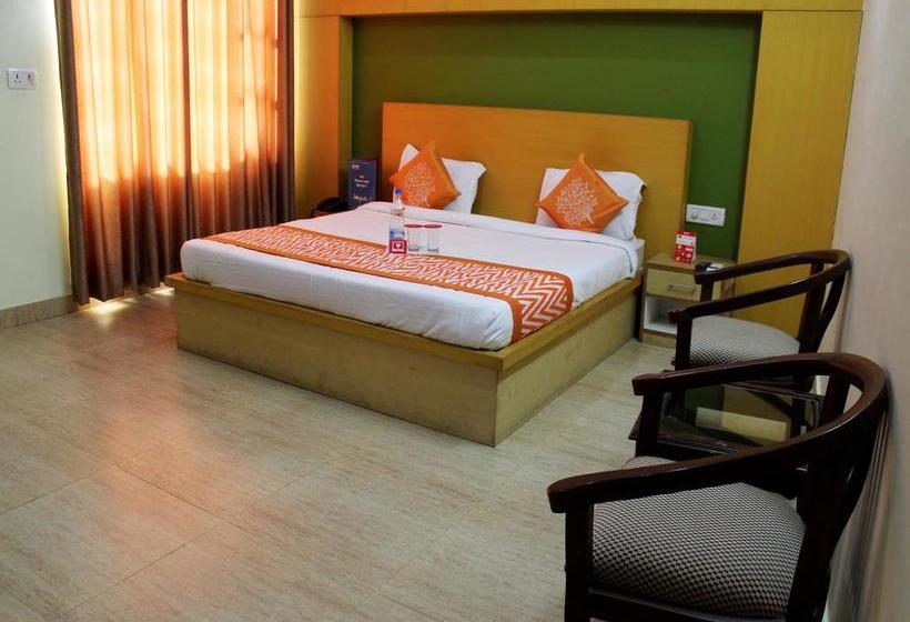 Hotel Oyo Rooms Railway Station Raja Road 1