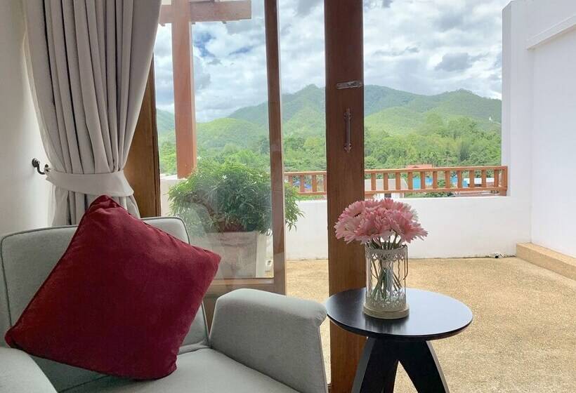 בית מלון כפרי Pai Cherkaew Boutique House