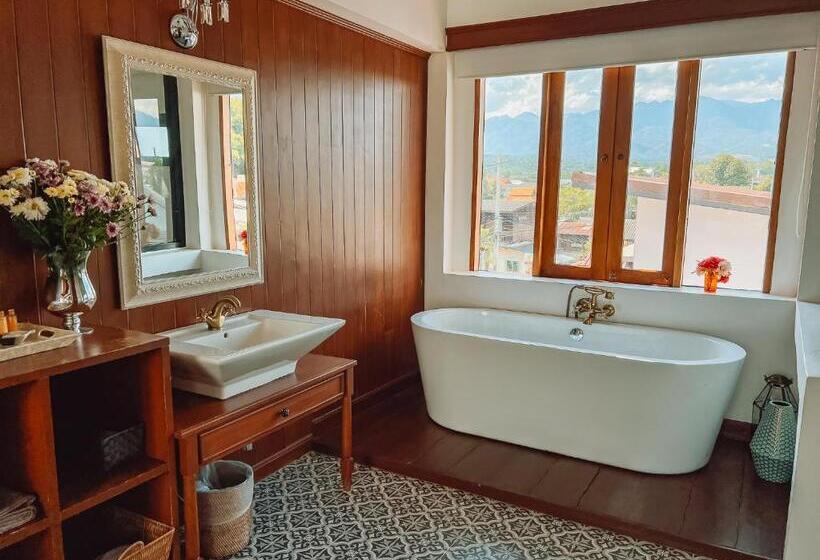 בית מלון כפרי Pai Cherkaew Boutique House