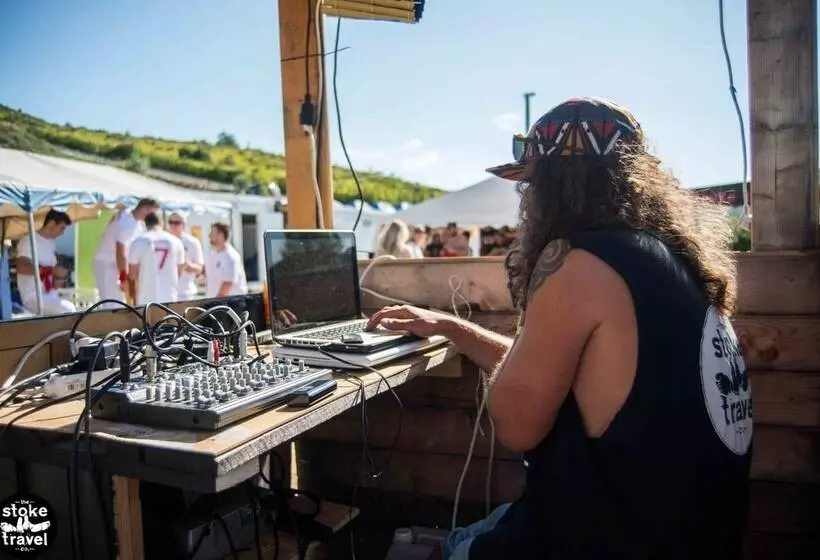 Hotelli Pamplona Camping