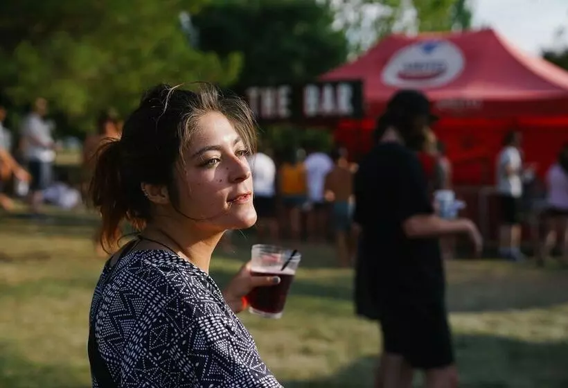 Hotelli Pamplona Camping