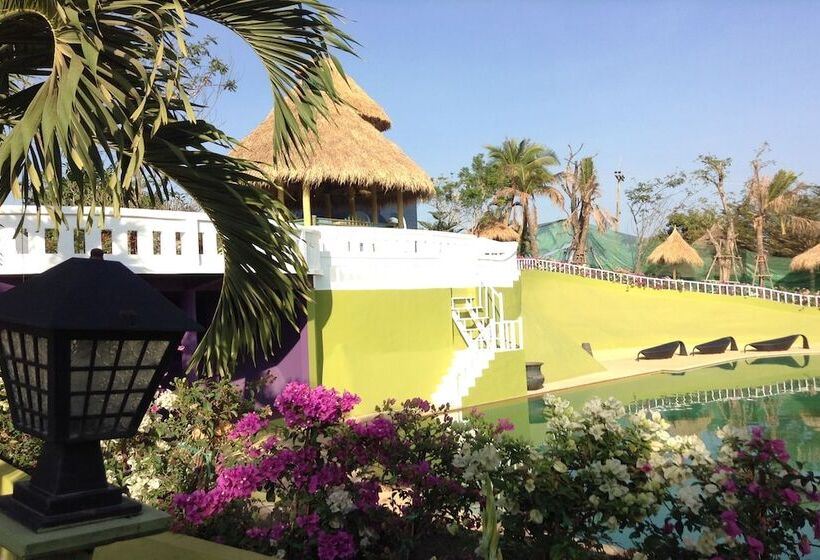 Hotelli Reewa Waree Resort