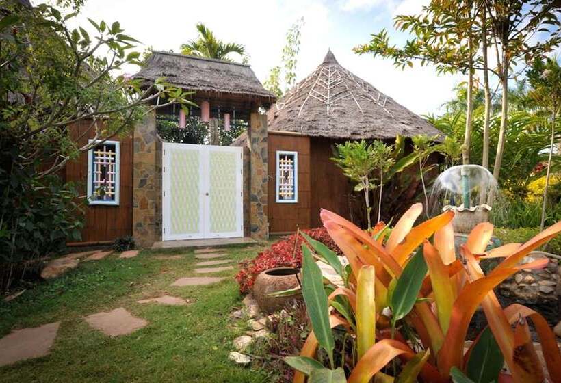 Hotelli Reewa Waree Resort