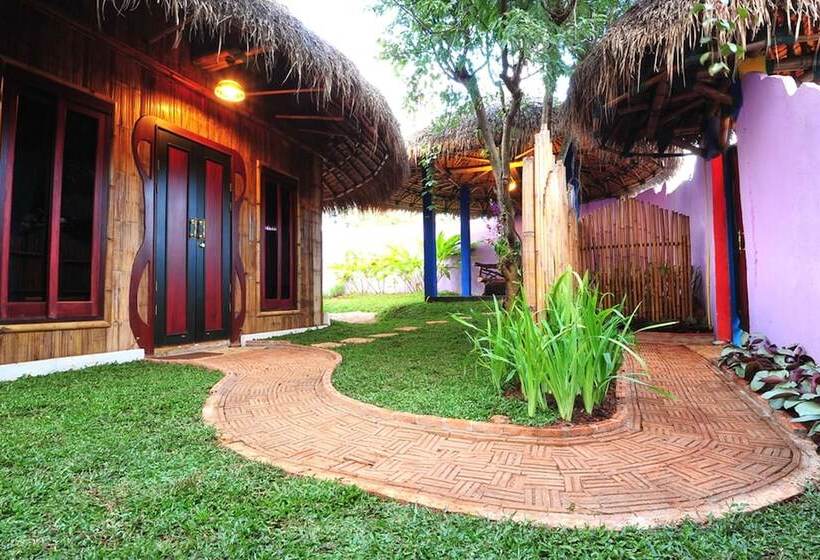 Hotelli Reewa Waree Resort