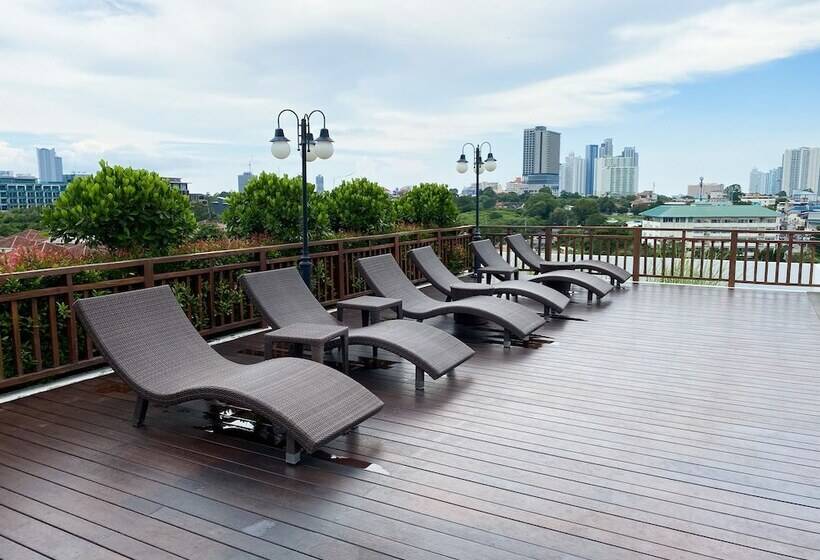 酒店 Vareena Palace