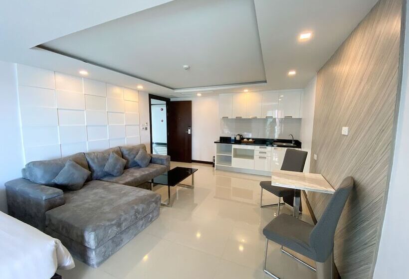 酒店 Vareena Palace